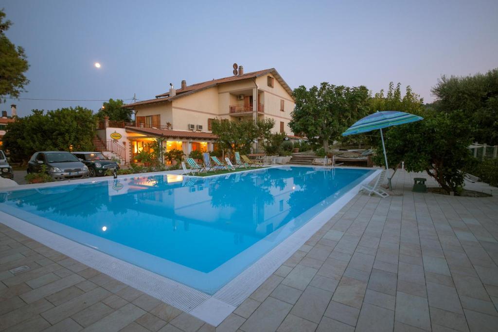Agriturismo Nardini Villa Rodi Garganico Eksteriør billede